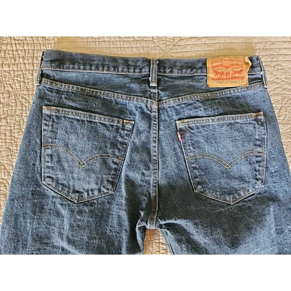 VTG Levi's 501 Jeans Mens 36x30 Blue Button Fly Straight Medium Dark Wash 90s